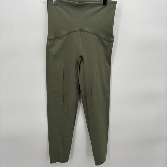 NEW! Spanx Clover Booty Boost 7/8 Womans Size Small #2A - Picture 1 of 7